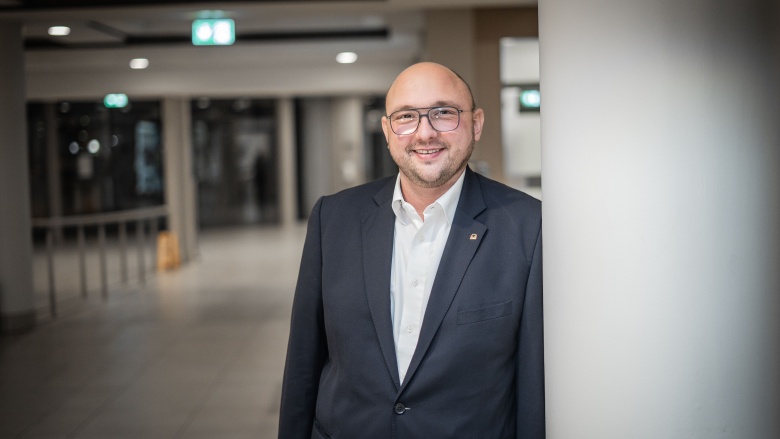Andreas Flur Auf diesem Bild sehen Sie Herrn Andreas Flur.