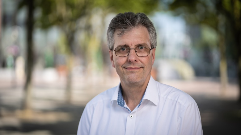 Auf diesem Bild sehen Sie Herrn Thomas Offermann.