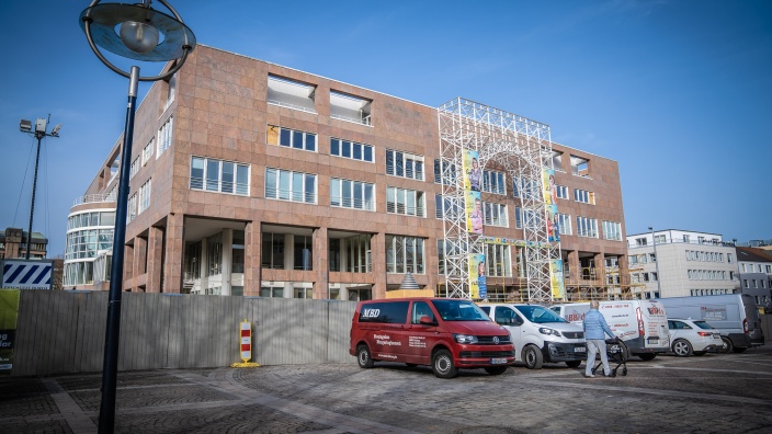 Auf diesem Bild sehen Sie das Rathaus von Dortmund.
