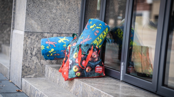 Auf diesem Bild sehen Sie einen Schlafsack.