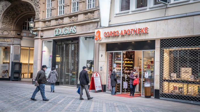Auf diesem Bild sehen Sie eine Apotheke in der Dortmunder Innenstadt.