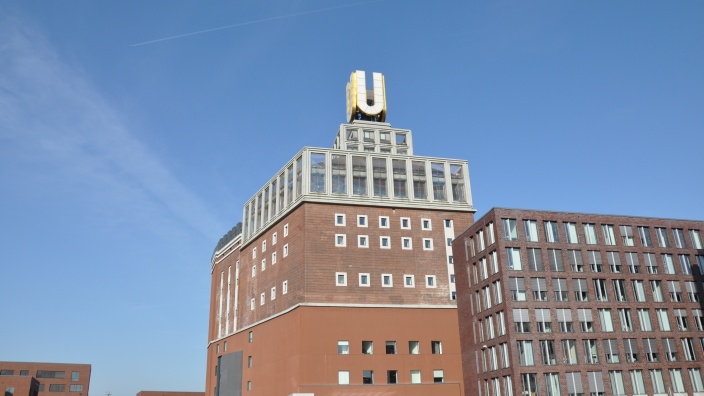 Auf diesem Bild sehen Sie das Dortmunder U.