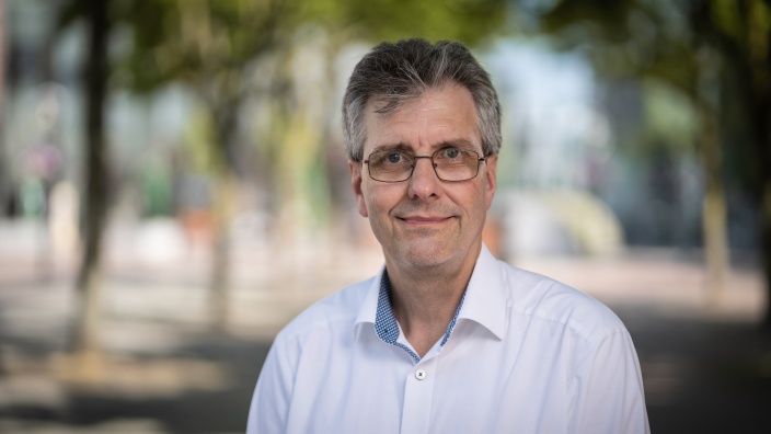 Auf diesem Bild sehen Sie Herrn Thomas Offermann.